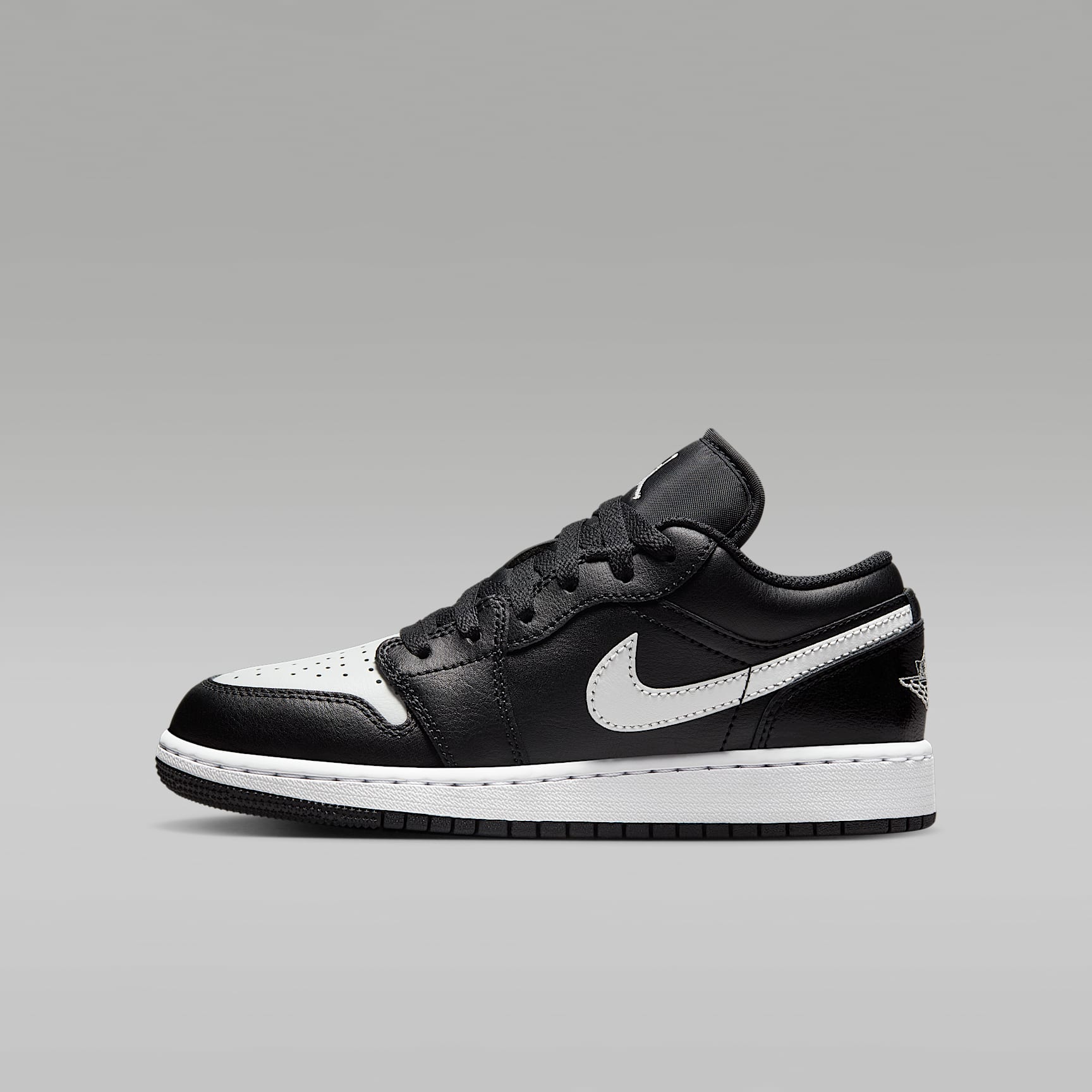 Air Jordan 1 Low Older Kids' Shoes. Nike ID